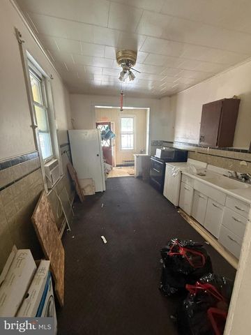 303 W 2ND ST, Mt Carmel, PA 17851