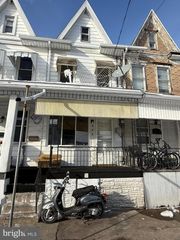 303 W 2ND ST, Mt Carmel, PA 17851