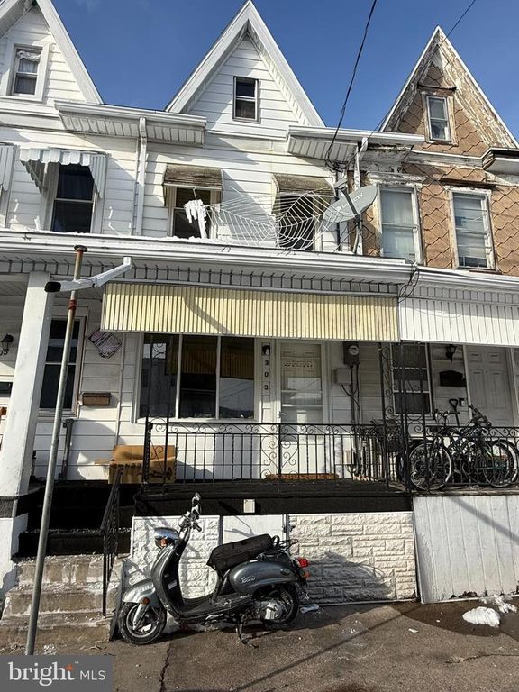 303 W 2ND ST, Mt Carmel, PA 17851