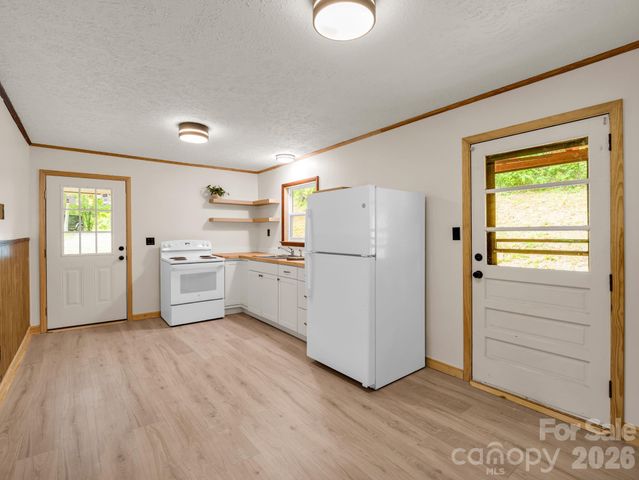 1395 Tillery Branch Road, Marshall, NC 28753