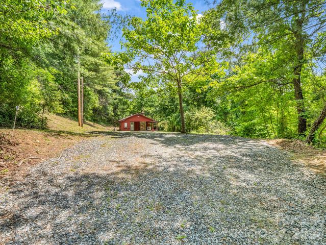 1395 Tillery Branch Road, Marshall, NC 28753