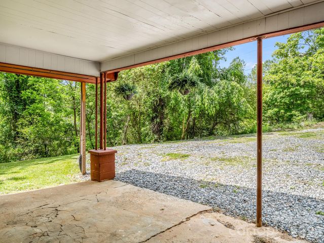 1395 Tillery Branch Road, Marshall, NC 28753