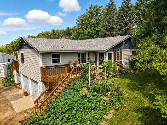 9320 Elmore Ave, Lonsdale, MN 55046