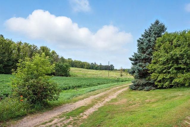 9320 Elmore Ave, Lonsdale, MN 55046