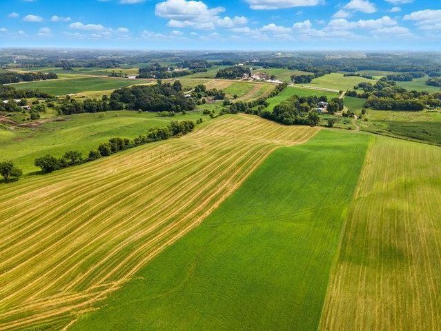 9320 Elmore Ave, Lonsdale, MN 55046