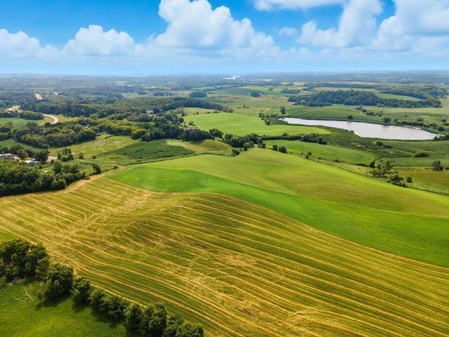 9320 Elmore Ave, Lonsdale, MN 55046