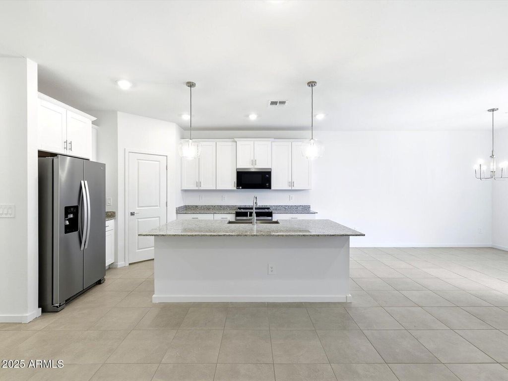 24602 W CHAMBERS Street, Buckeye, AZ 85326 — photo 5