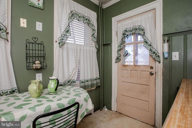 1530 RIVERSIDE DR, Trenton, NJ 08618