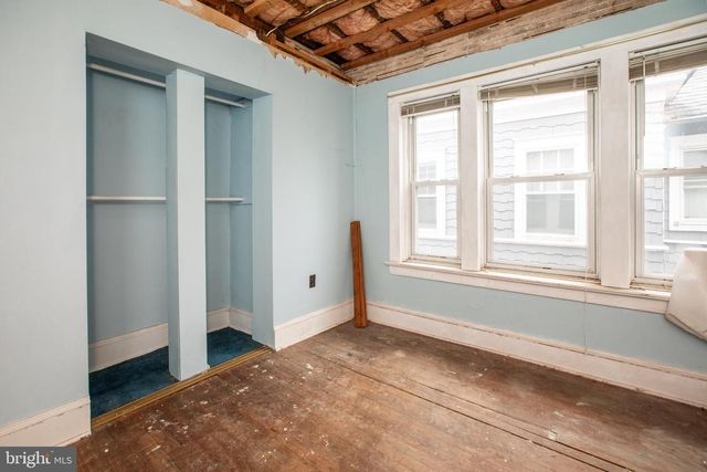 1530 RIVERSIDE DR, Trenton, NJ 08618