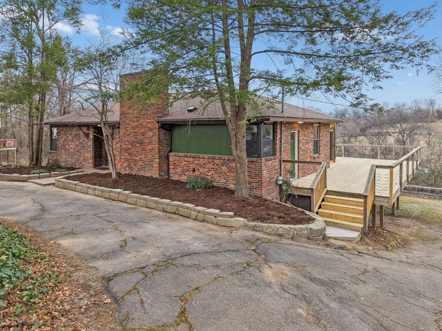 2224 Crestline Dr, Nashville, TN 37214