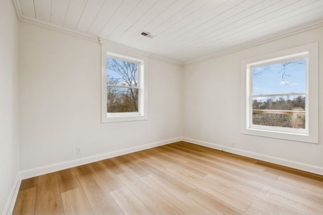 2224 Crestline Dr, Nashville, TN 37214