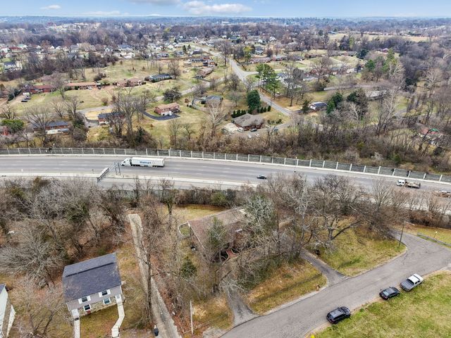 2224 Crestline Dr, Nashville, TN 37214