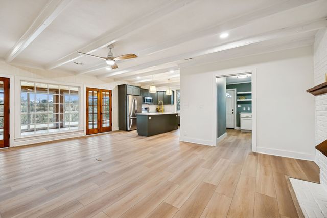 2224 Crestline Dr, Nashville, TN 37214