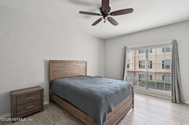 7800 POINT MEADOWS Drive 322, Jacksonville, FL 32256