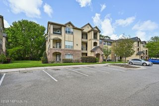 7800 POINT MEADOWS Drive 322, Jacksonville, FL 32256