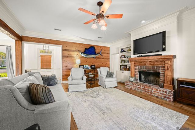 12829 Stutgart Ave, Baton Rouge, LA 70816