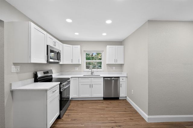 305 HENNESSEE STREET, Lakeland, FL 33805