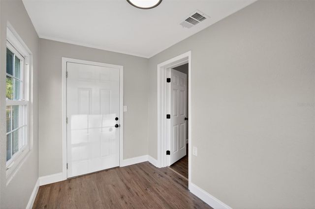 305 HENNESSEE STREET, Lakeland, FL 33805