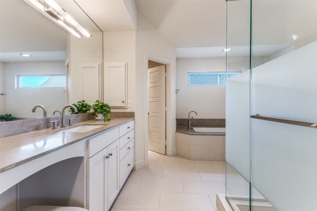 6734 Williamson Road, Dallas, TX 75214