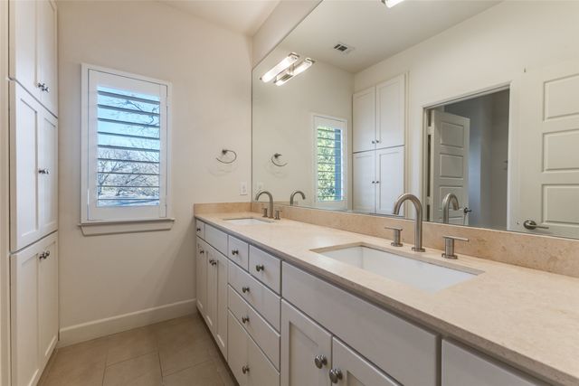 6734 Williamson Road, Dallas, TX 75214