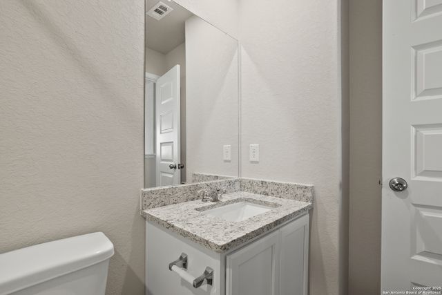 8818 Black Oak Drive, Elmendorf, TX 78112