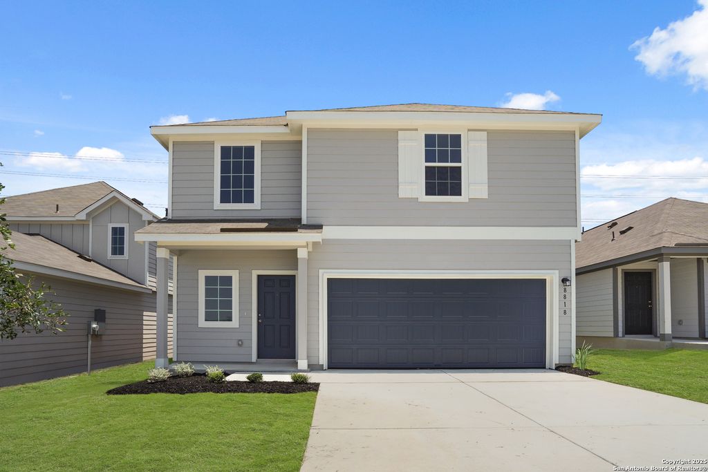 8818 Black Oak Drive, Elmendorf, TX 78112