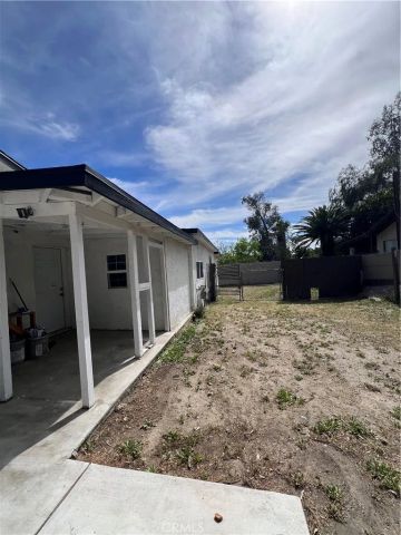 2527 W Third Avenue, San Bernardino, CA 92407