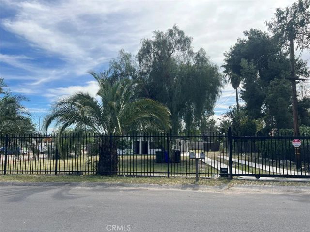 2527 W Third Avenue, San Bernardino, CA 92407