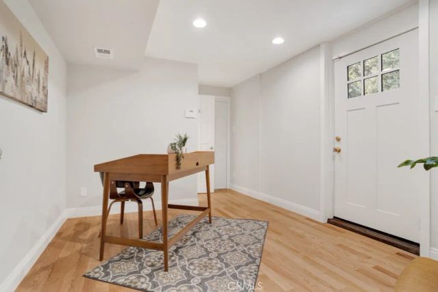 850 Country Club Drive, Burbank, CA 91501