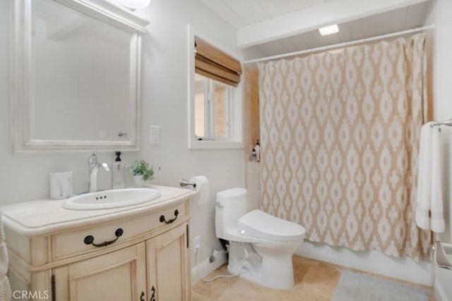 850 Country Club Drive, Burbank, CA 91501