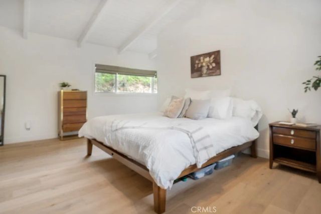 850 Country Club Drive, Burbank, CA 91501