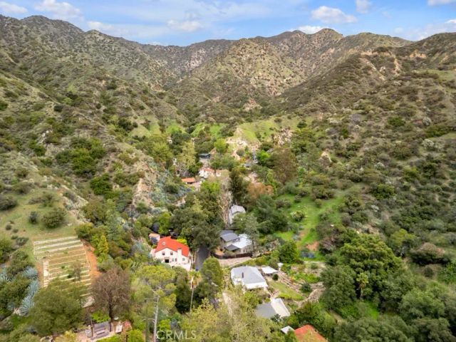 850 Country Club Drive, Burbank, CA 91501