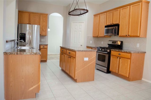 7220 Riverchase Trail, Denton, TX 76210