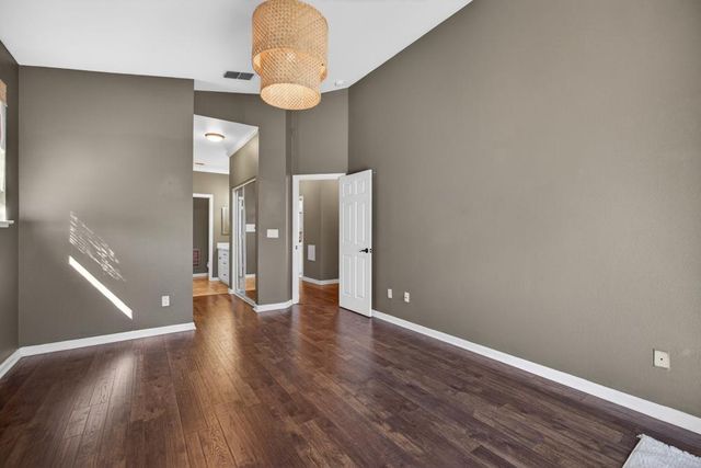 853 Rathbone Cir, Folsom, CA 95630