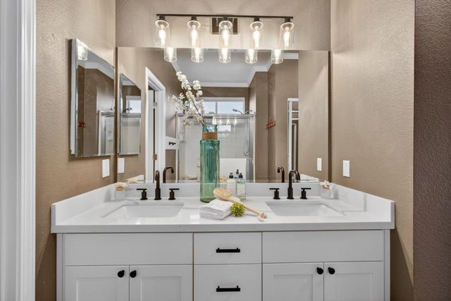 853 Rathbone Cir, Folsom, CA 95630