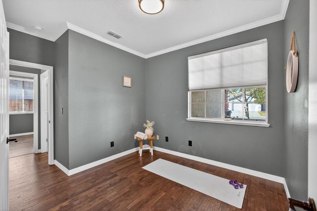 853 Rathbone Cir, Folsom, CA 95630