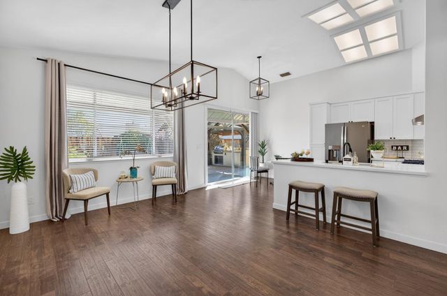 853 Rathbone Cir, Folsom, CA 95630