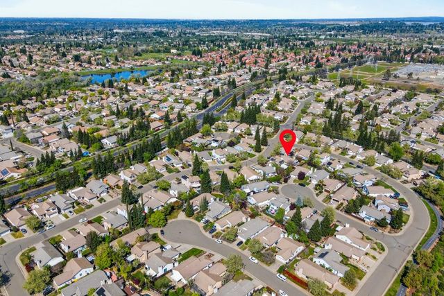 853 Rathbone Cir, Folsom, CA 95630