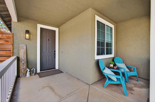 853 Rathbone Cir, Folsom, CA 95630