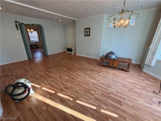 516 Jackson Street, East Liverpool, OH 43920