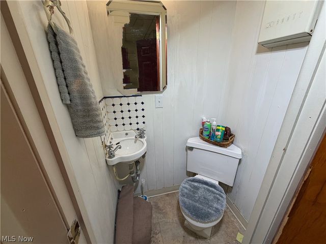 516 Jackson Street, East Liverpool, OH 43920