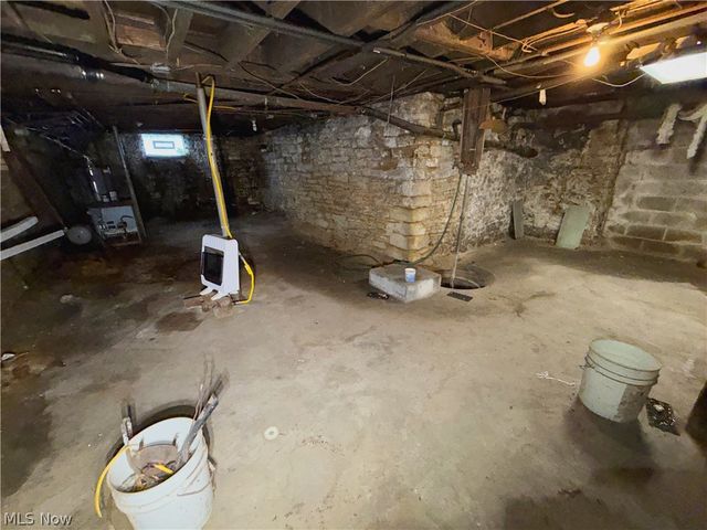 516 Jackson Street, East Liverpool, OH 43920