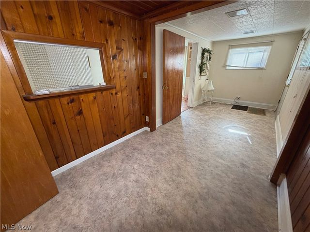 516 Jackson Street, East Liverpool, OH 43920