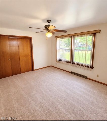 4345 Woodleigh Lane, Youngstown, OH 44511