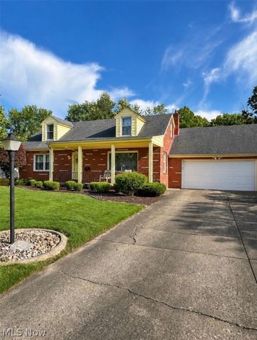 4345 Woodleigh Lane, Youngstown, OH 44511