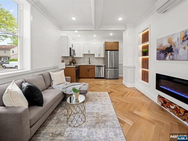 9 Morse Avenue, Rutherford, NJ 07070