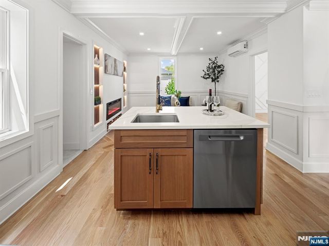 9 Morse Avenue, Rutherford, NJ 07070