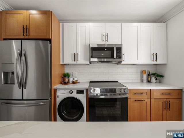 9 Morse Avenue, Rutherford, NJ 07070