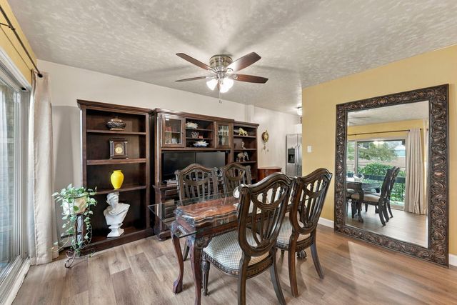 420 S HOME Avenue 109N, Oak Park, IL 60302