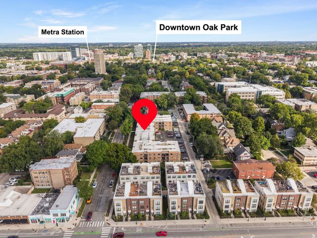 420 S HOME Avenue 109N, Oak Park, IL 60302
